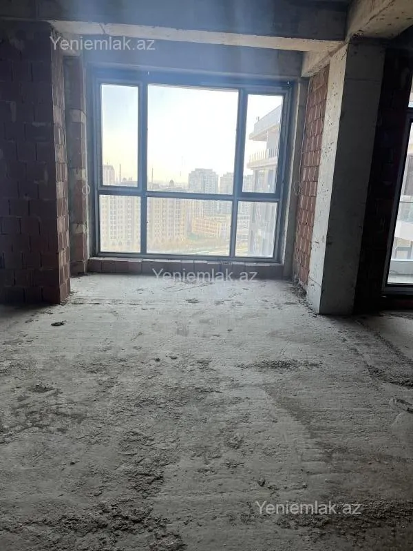 Satılır 2 otaqlı yeni tikili 101 m²