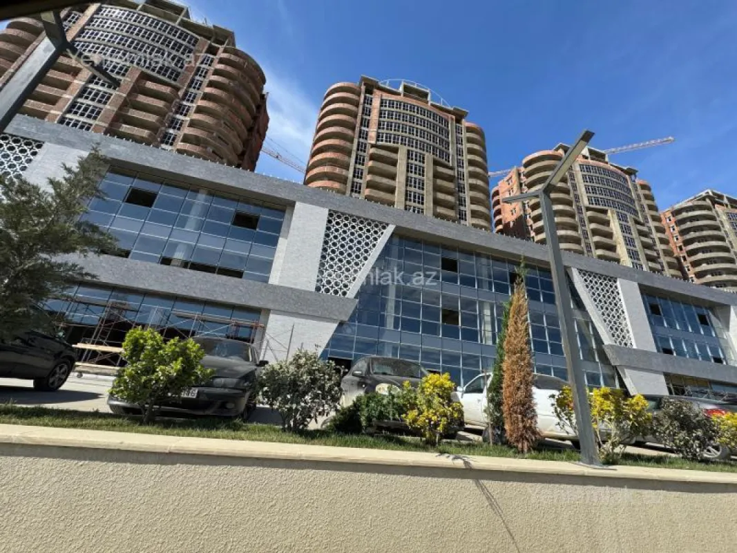 Satılır 2 otaqlı yeni tikili 101 m²