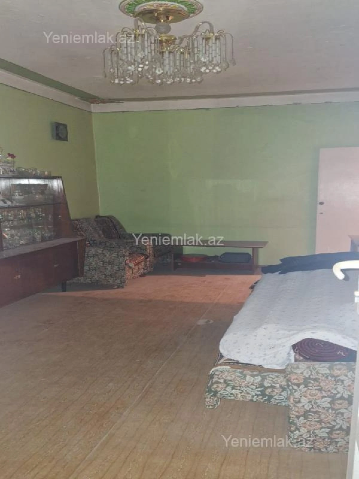 Satılır 4 otaqlı köhnə tikili 120 m²
