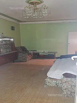 Satılır 4 otaqlı köhnə tikili 120 m²