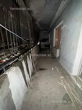 Satılır 4 otaqlı köhnə tikili 120 m²