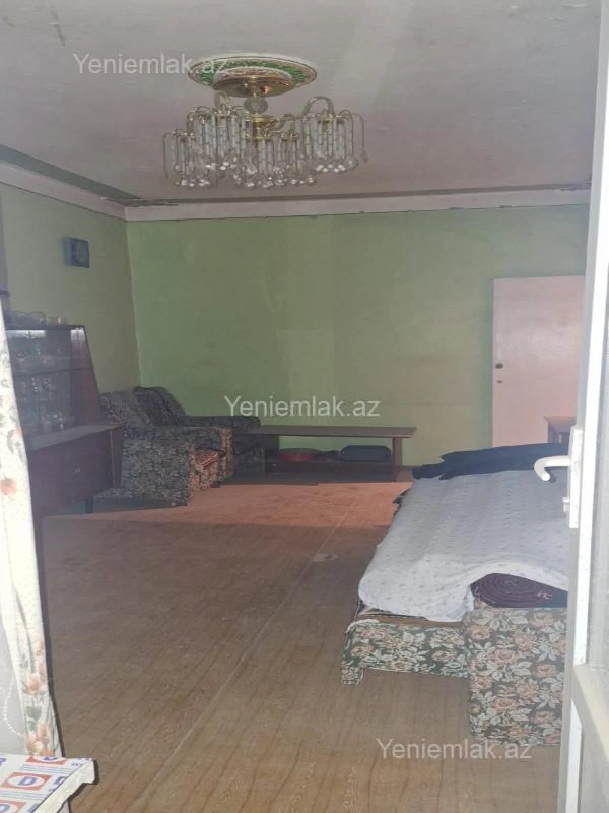 Satılır 4 otaqlı köhnə tikili 120 m²