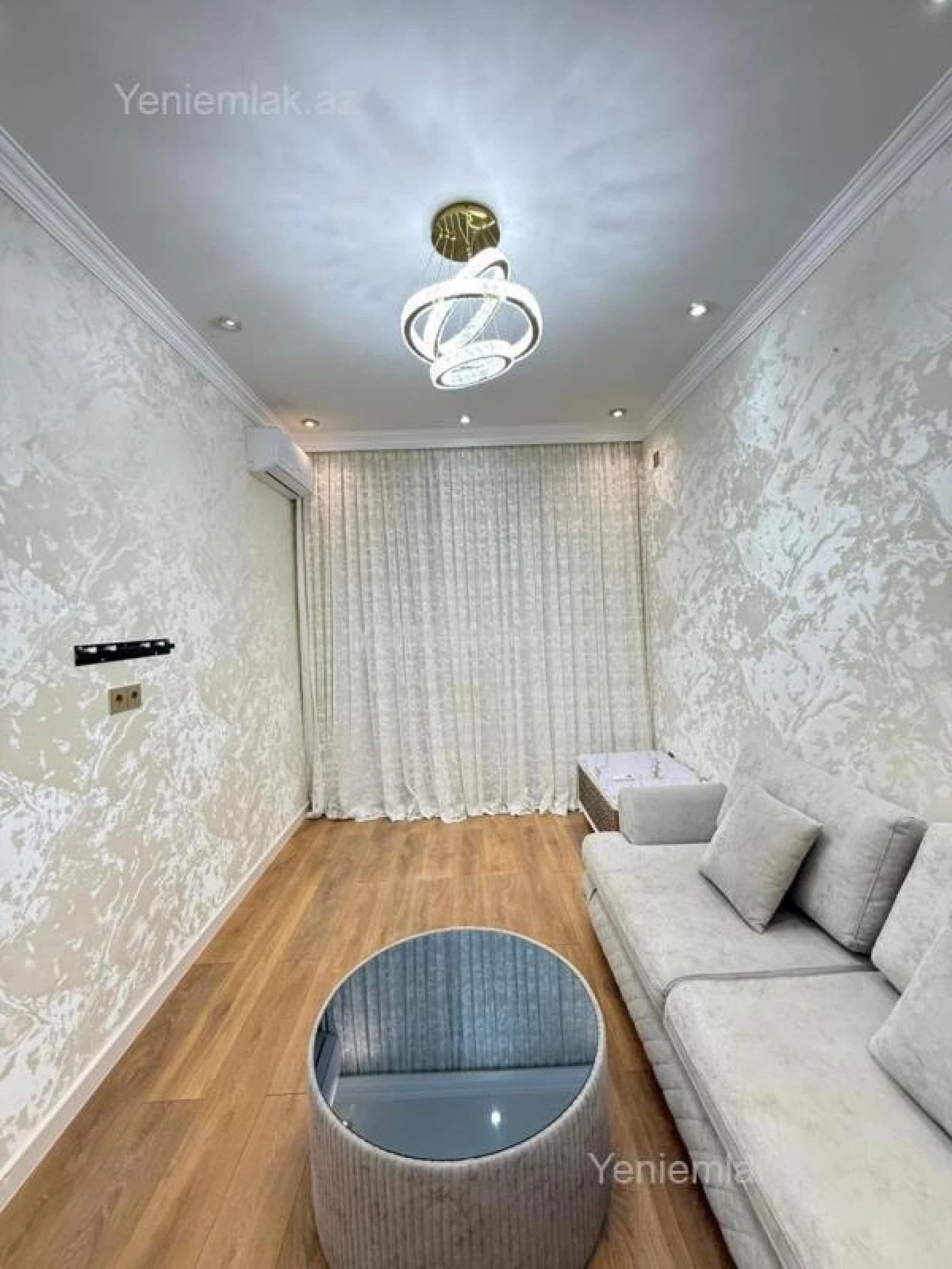 Satılır 2 otaqlı yeni tikili 50 m²