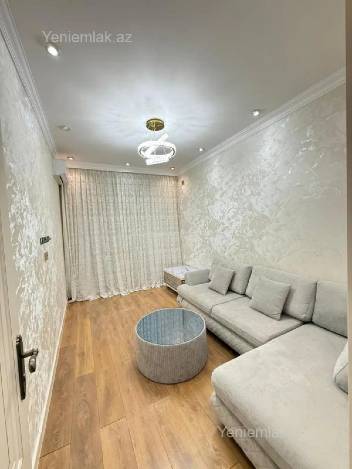 Satılır 2 otaqlı yeni tikili 50 m²