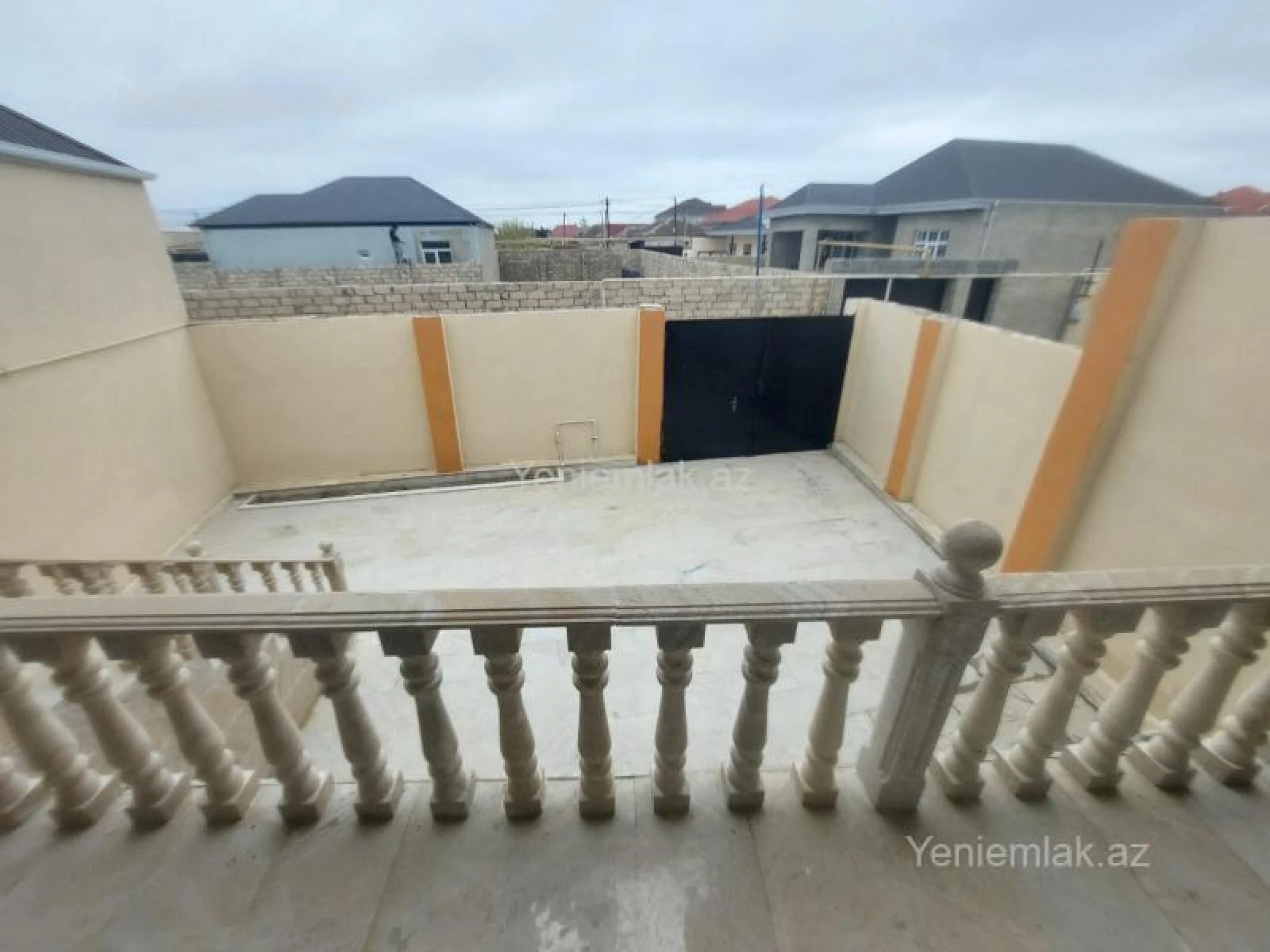 Satılır 4 otaqlı həyət evi 120 m²