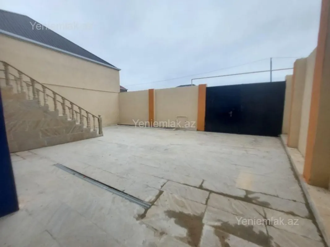 Satılır 4 otaqlı həyət evi 120 m²
