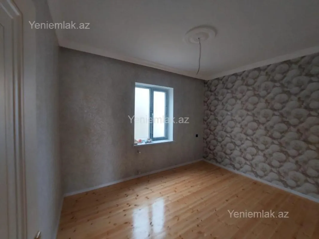 Satılır 4 otaqlı həyət evi 120 m²
