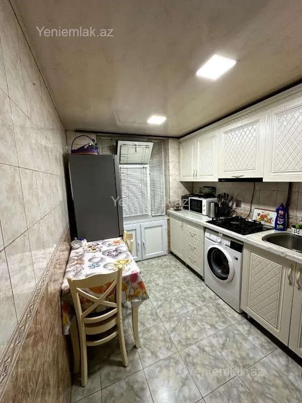 Satılır 3 otaqlı köhnə tikili 70 m²