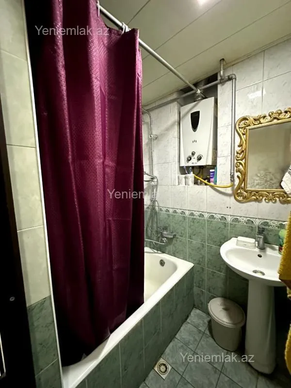 Satılır 3 otaqlı köhnə tikili 70 m²