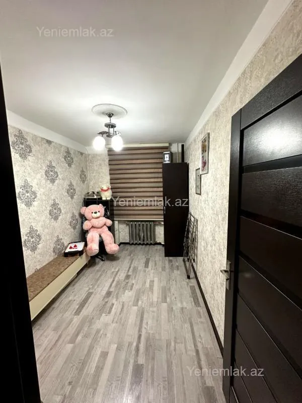 Satılır 3 otaqlı köhnə tikili 70 m²