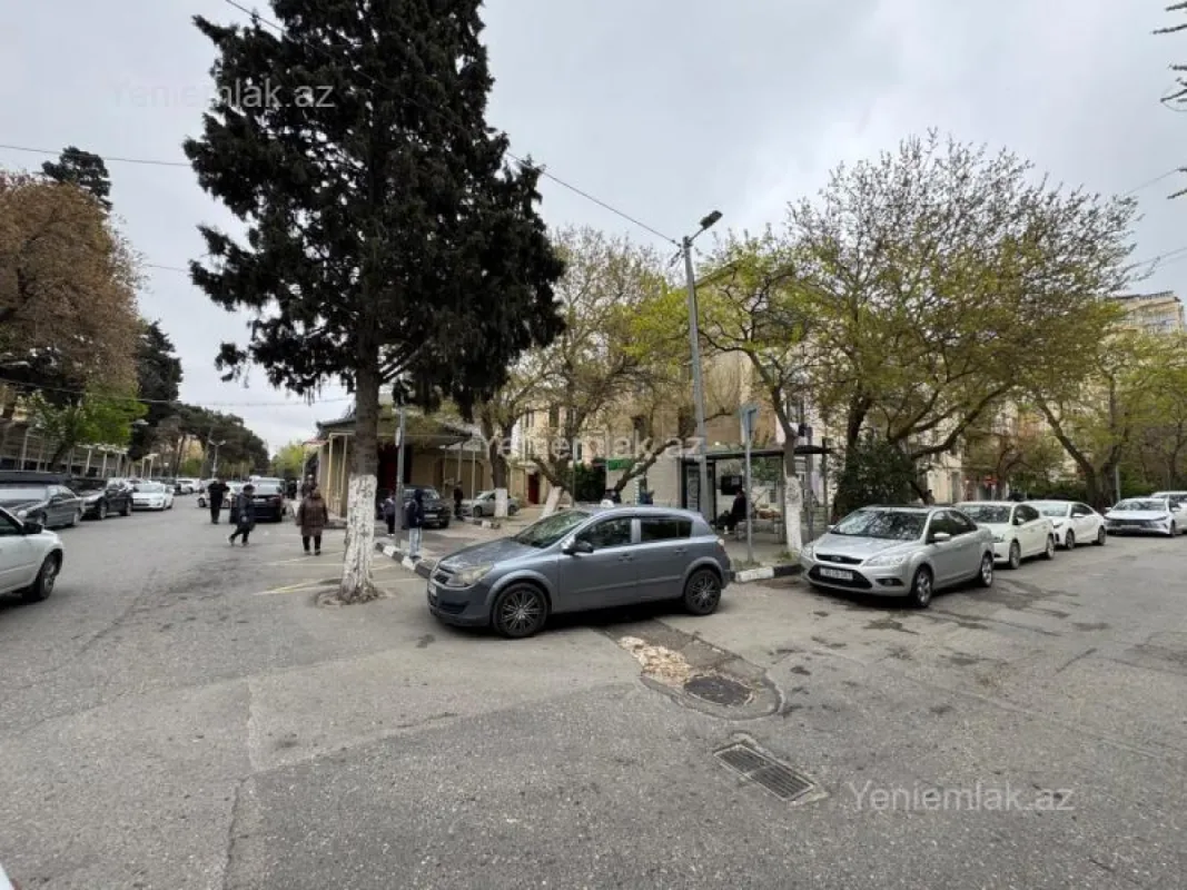 Satılır 1 otaqlı obyekt 70 m²