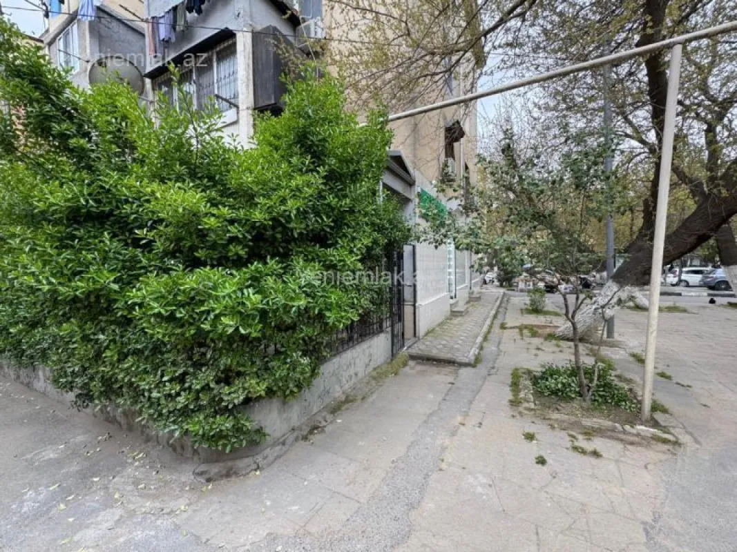 Satılır 1 otaqlı obyekt 70 m²