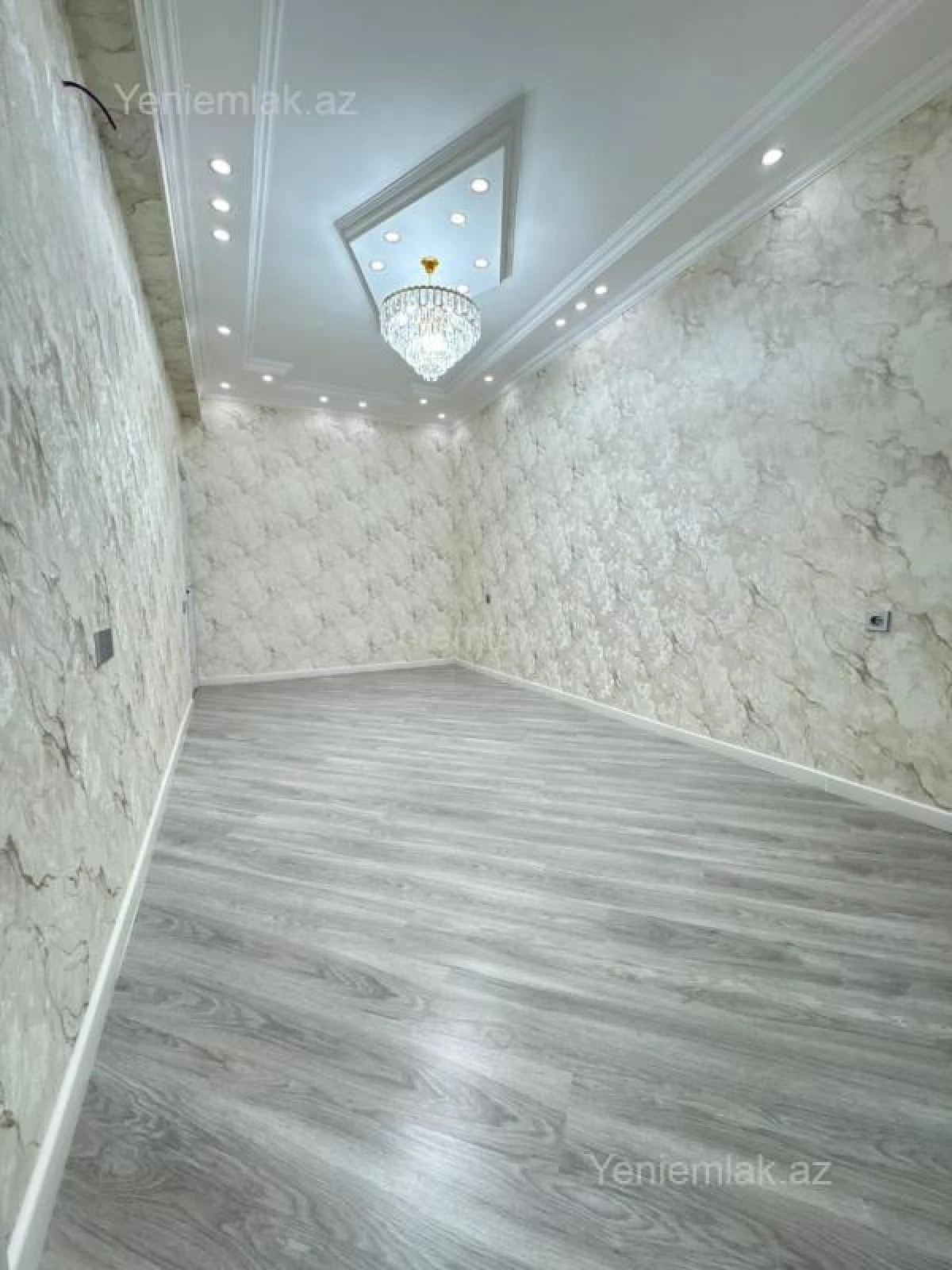 Satılır 2 otaqlı yeni tikili 52 m²