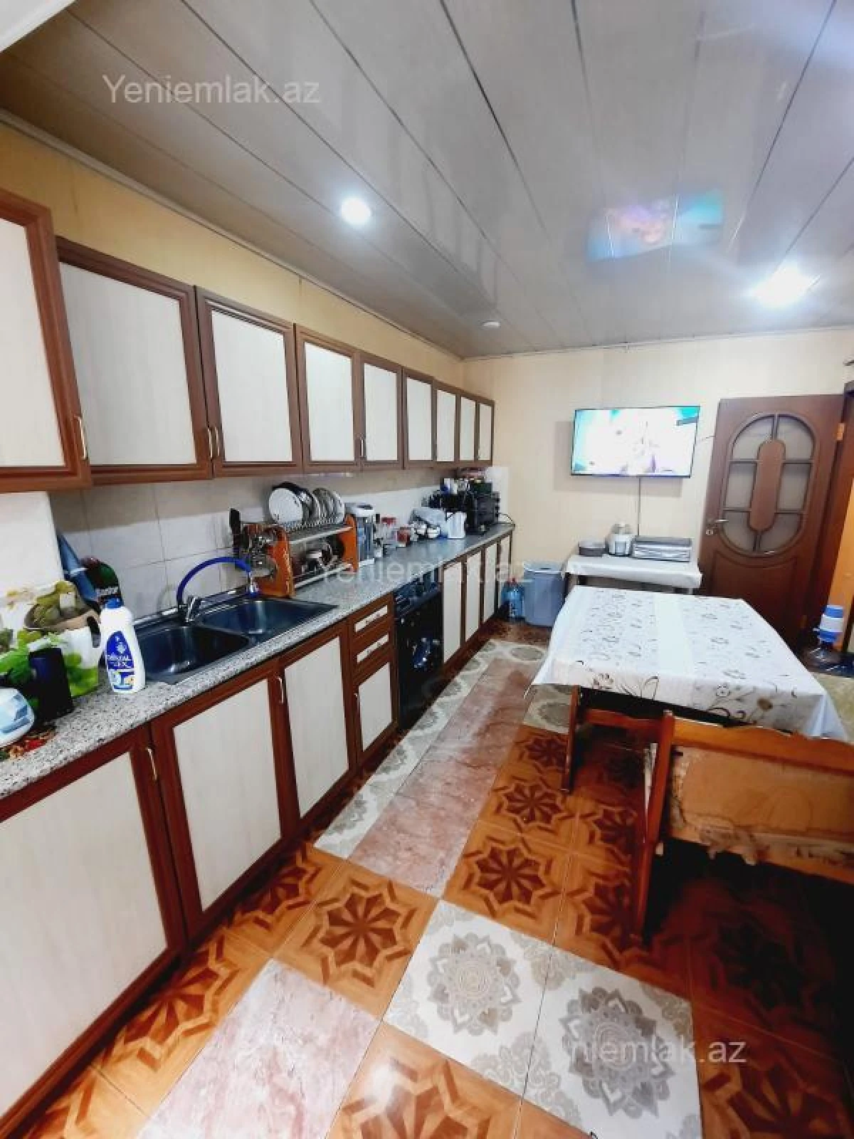 Satılır 3 otaqlı köhnə tikili 80 m²