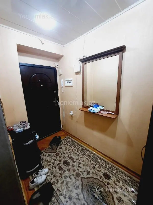 Satılır 3 otaqlı köhnə tikili 80 m²