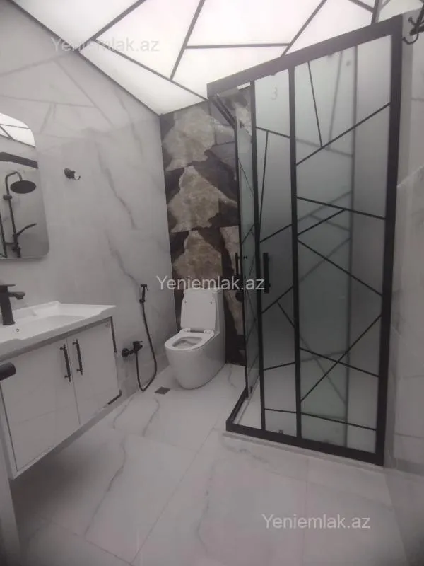 Satılır 4 otaqlı yeni tikili 215 m²