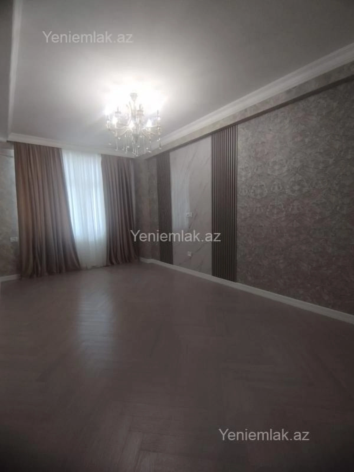 Satılır 4 otaqlı yeni tikili 215 m²