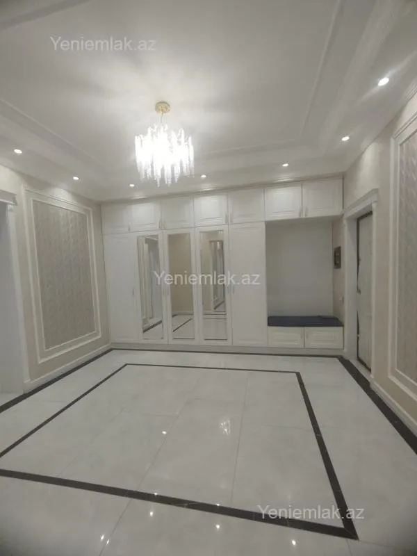Satılır 4 otaqlı yeni tikili 215 m²