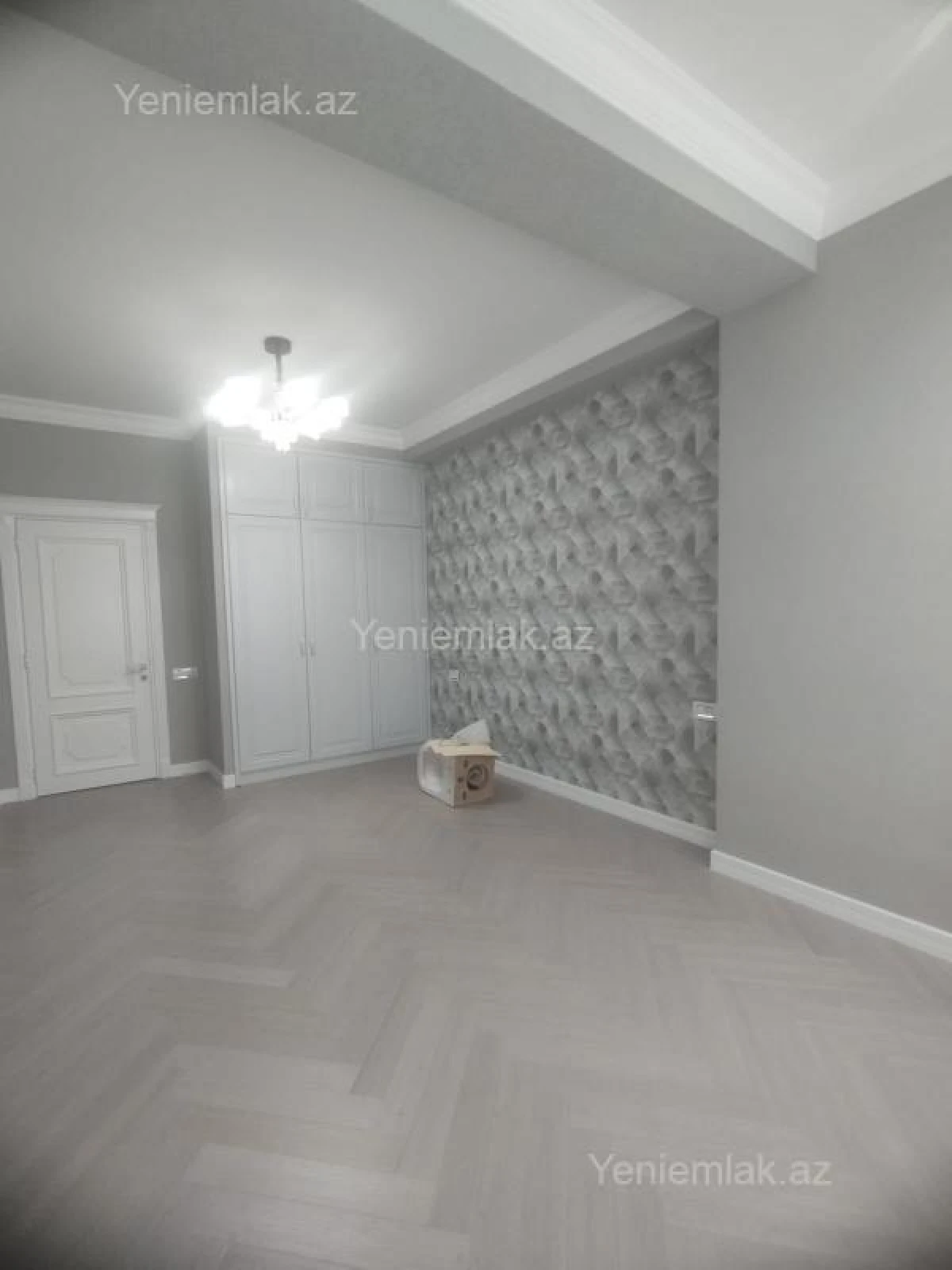 Satılır 4 otaqlı yeni tikili 215 m²