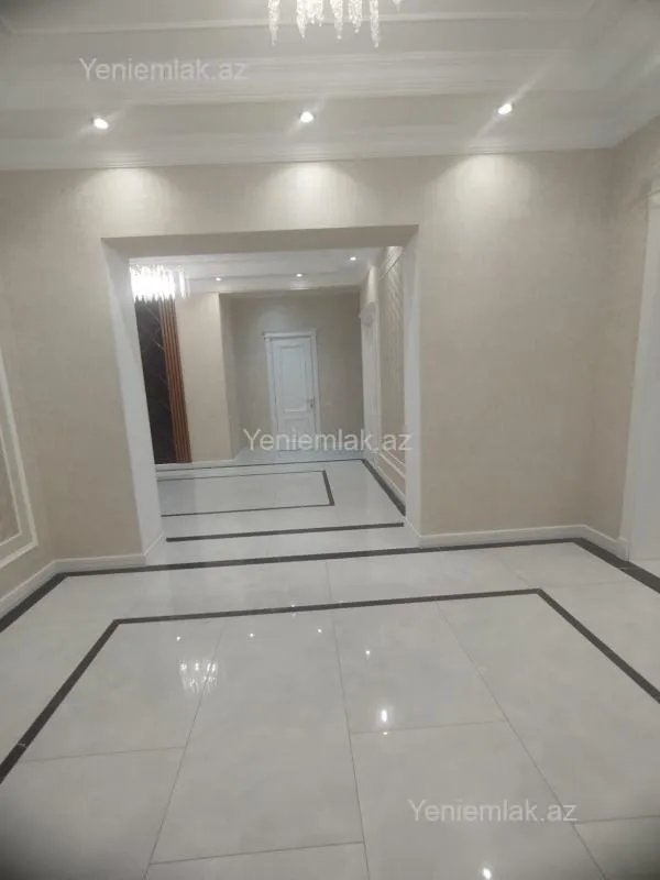 Satılır 4 otaqlı yeni tikili 215 m²