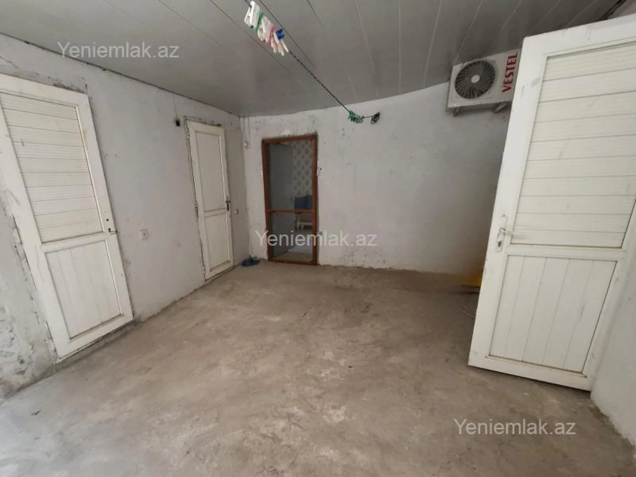 Satılır 4 otaqlı həyət evi 200 m²