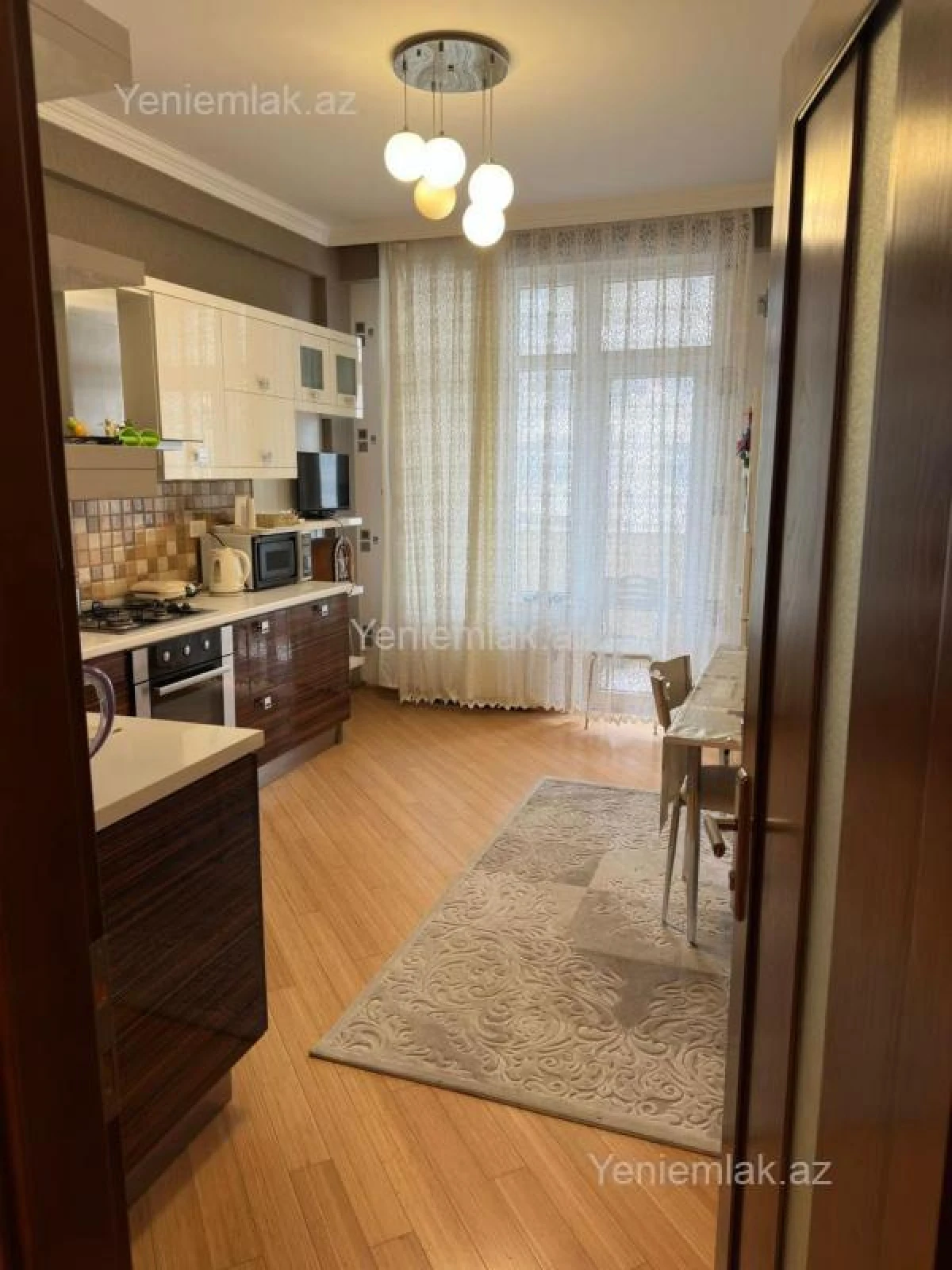 Satılır 3 otaqlı yeni tikili 95 m²