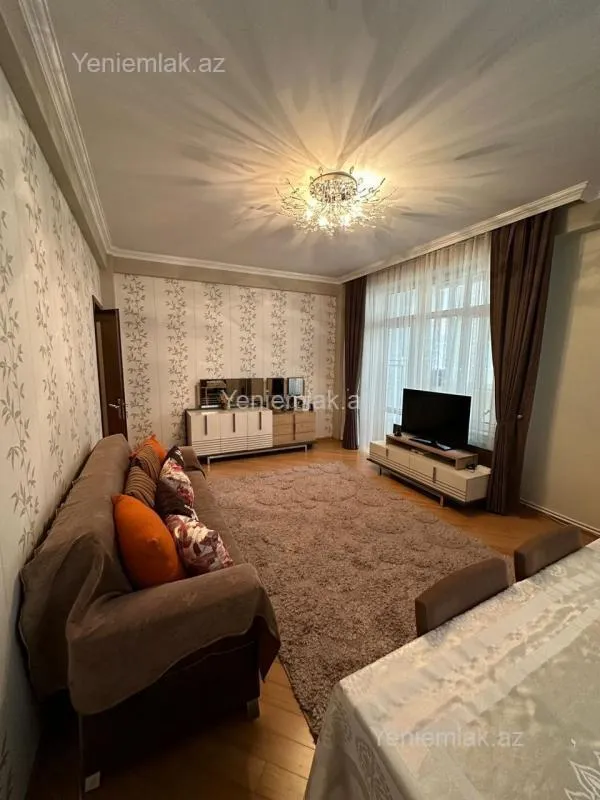 Satılır 3 otaqlı yeni tikili 95 m²