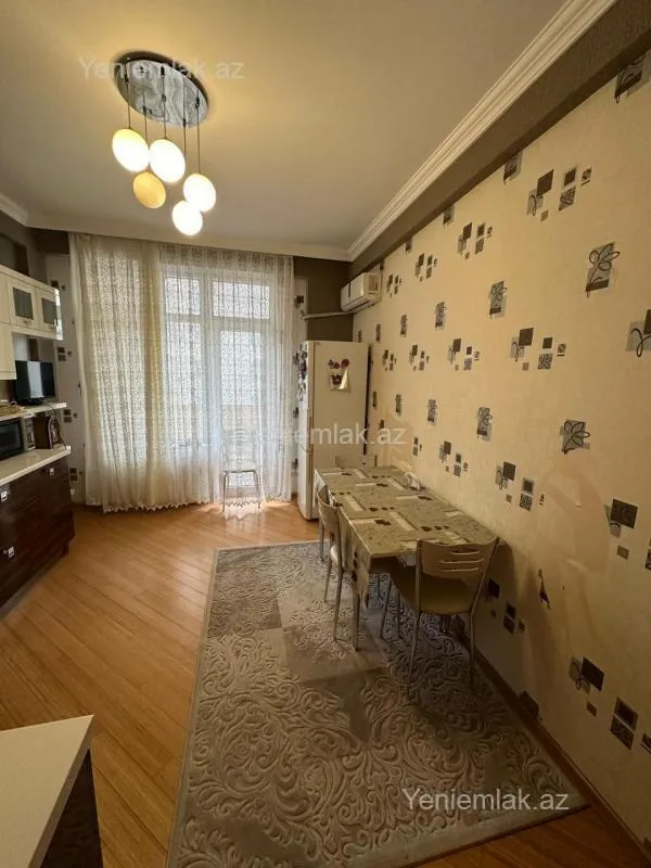 Satılır 3 otaqlı yeni tikili 95 m²