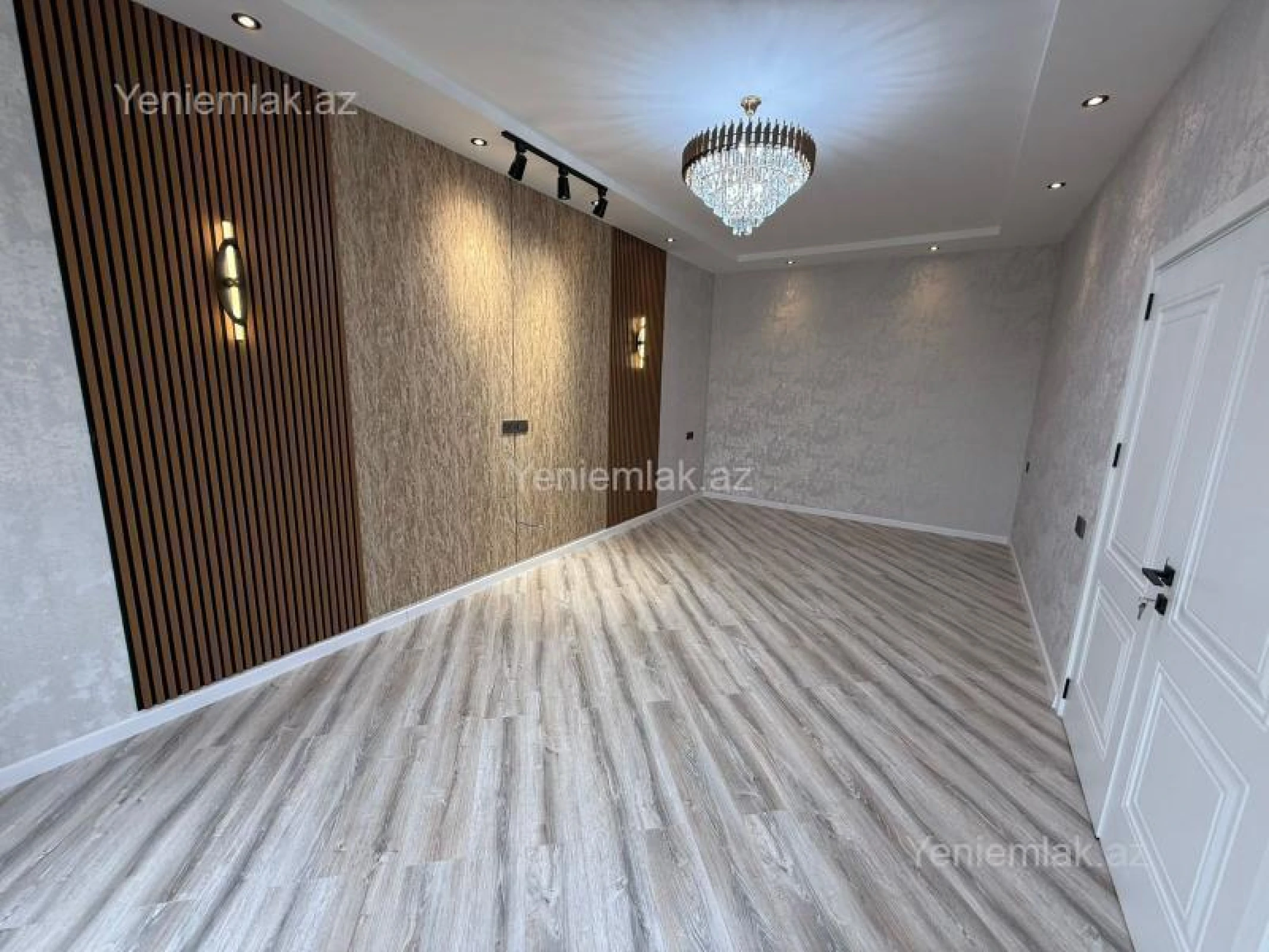 Satılır 5 otaqlı həyət evi 180 m²