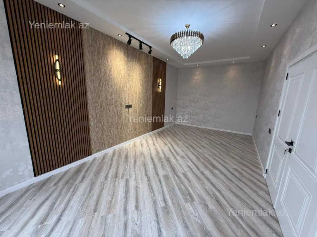 Satılır 5 otaqlı həyət evi 180 m²