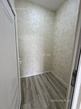 Satılır 5 otaqlı həyət evi 180 m²
