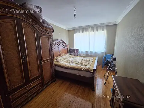 Satılır 3 otaqlı köhnə tikili 76 m²
