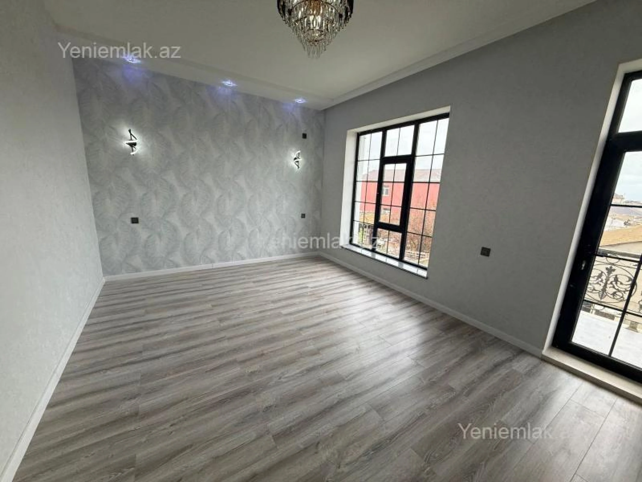 Satılır 4 otaqlı həyət evi 160 m²
