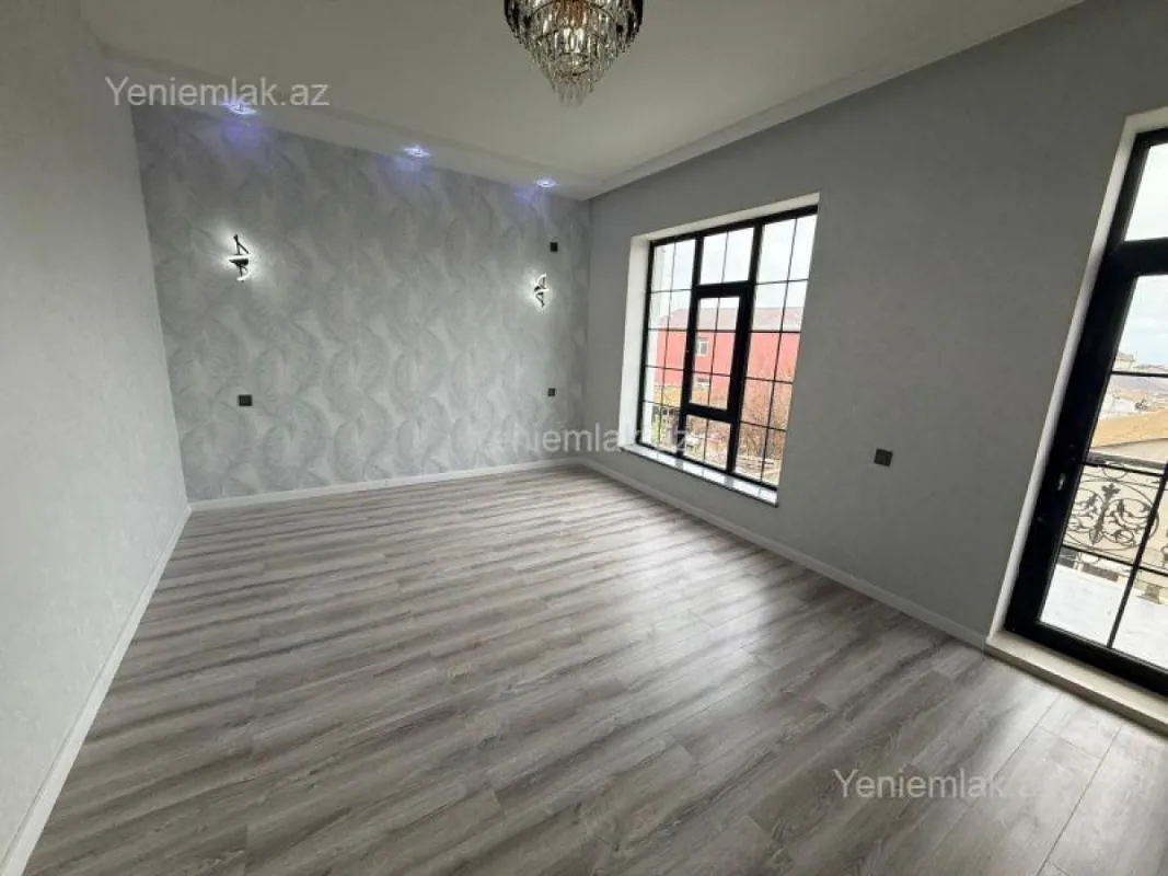 Satılır 4 otaqlı həyət evi 160 m²