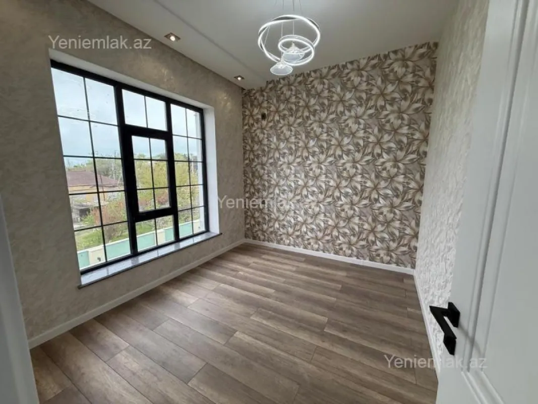 Satılır 4 otaqlı həyət evi 160 m²