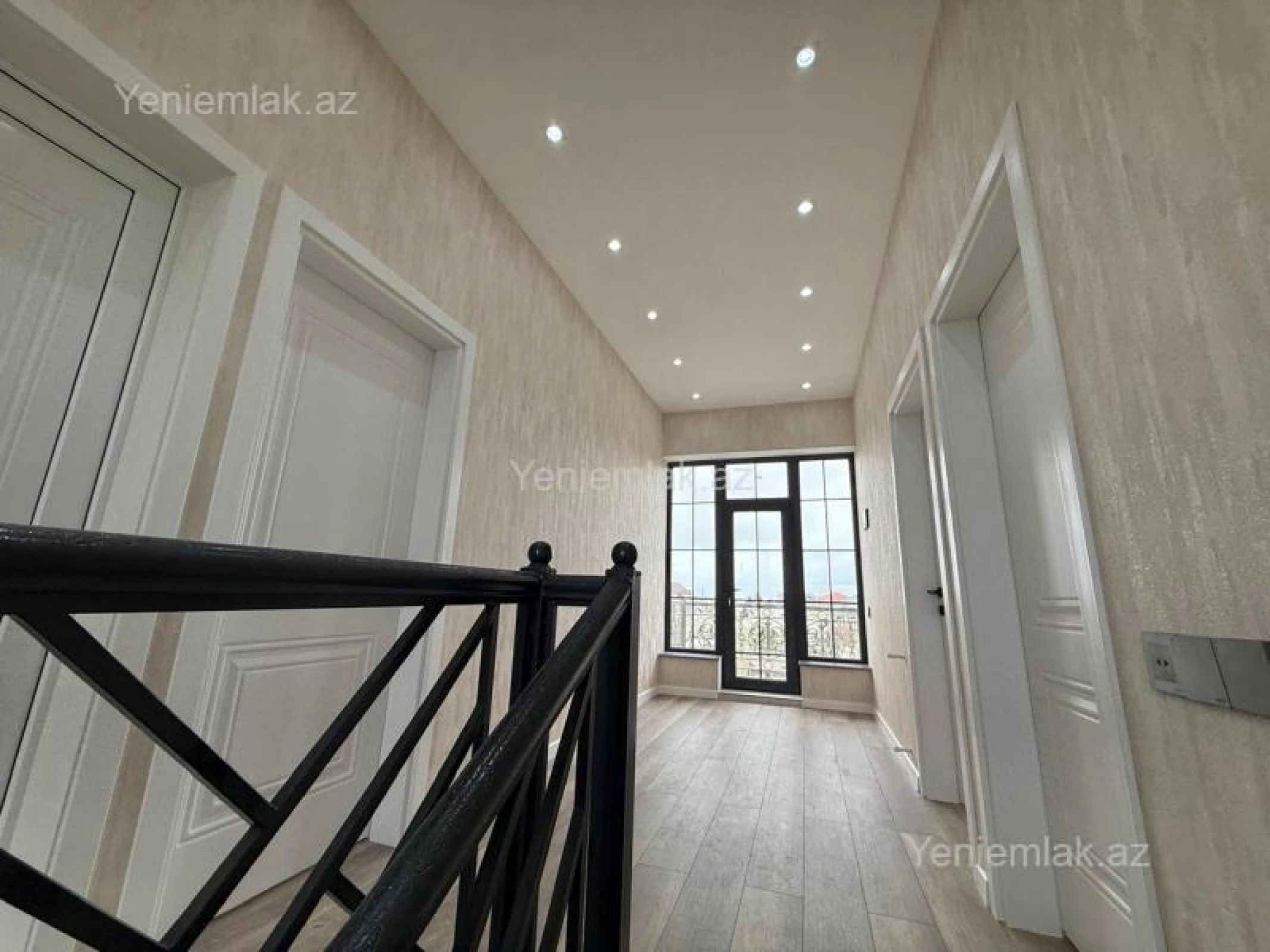 Satılır 4 otaqlı həyət evi 160 m²