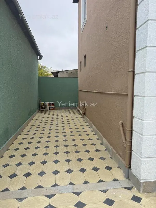 Satılır 4 otaqlı həyət evi 160 m²
