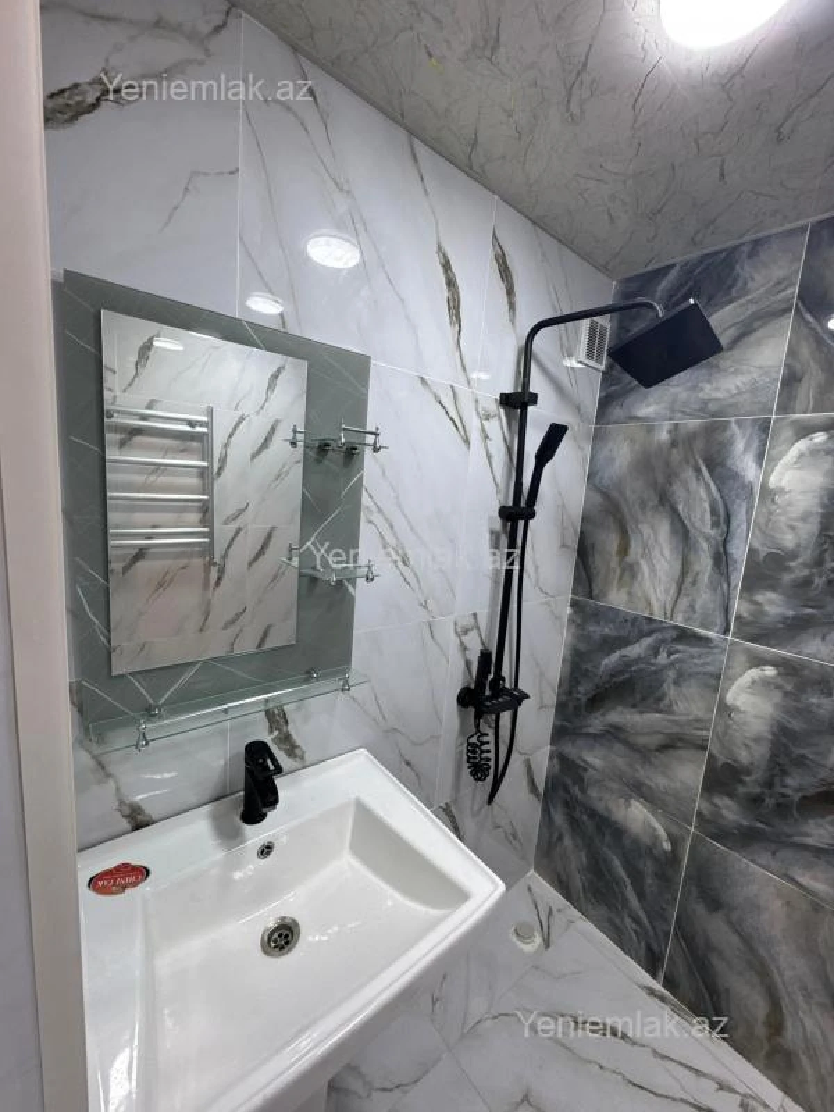 Satılır 3 otaqlı köhnə tikili 72 m²