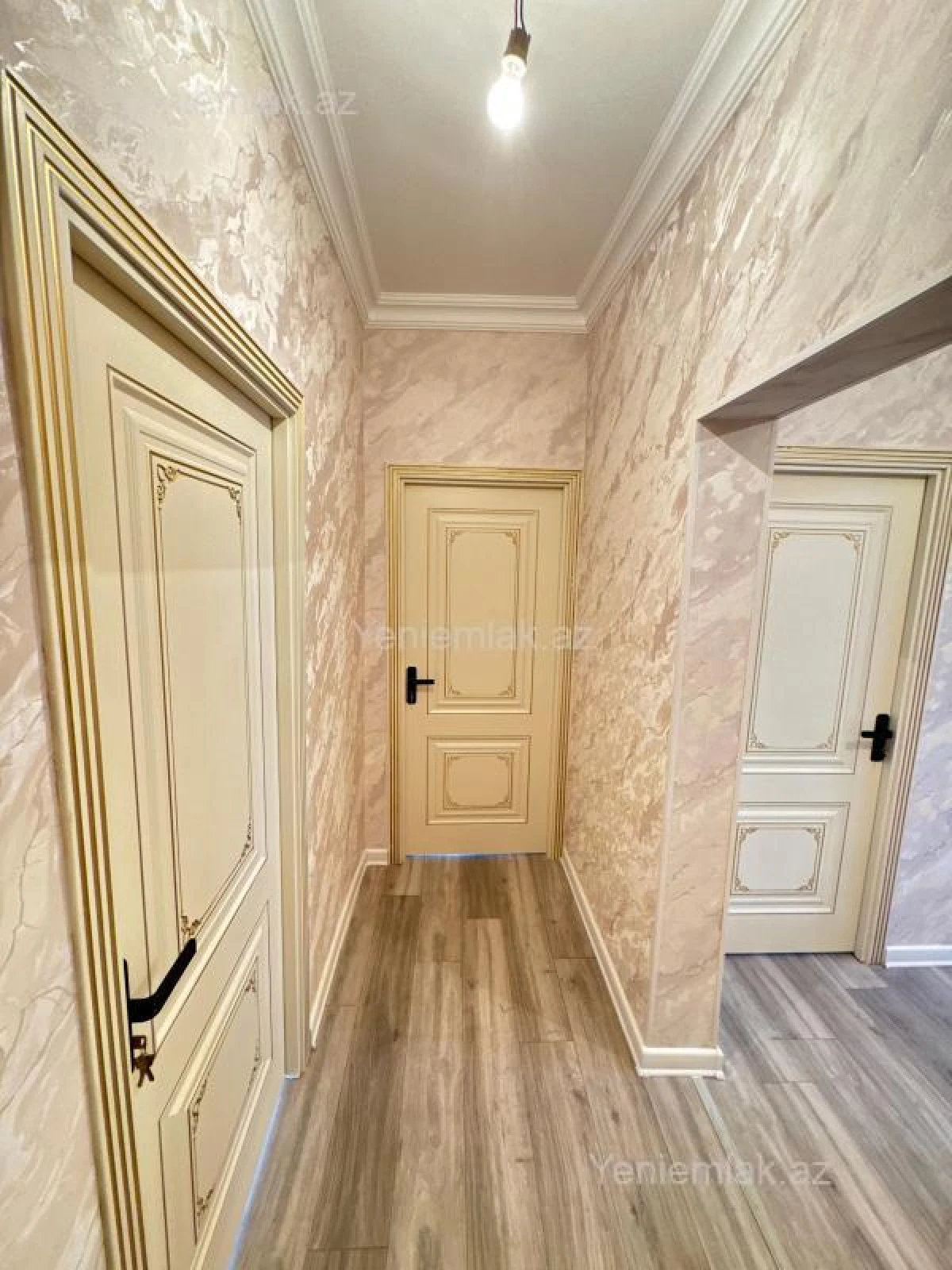 Satılır 3 otaqlı köhnə tikili 72 m²