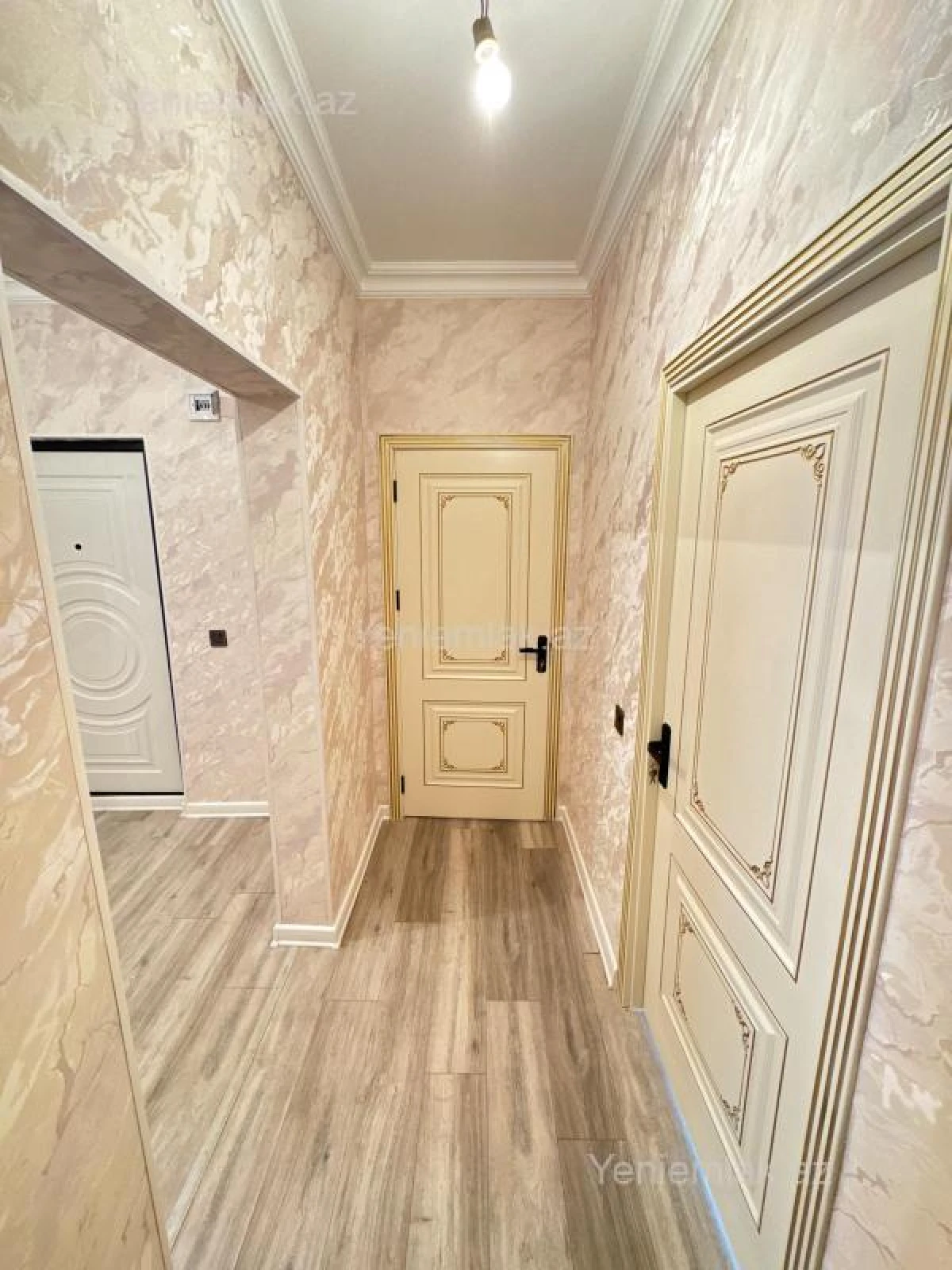 Satılır 3 otaqlı köhnə tikili 72 m²