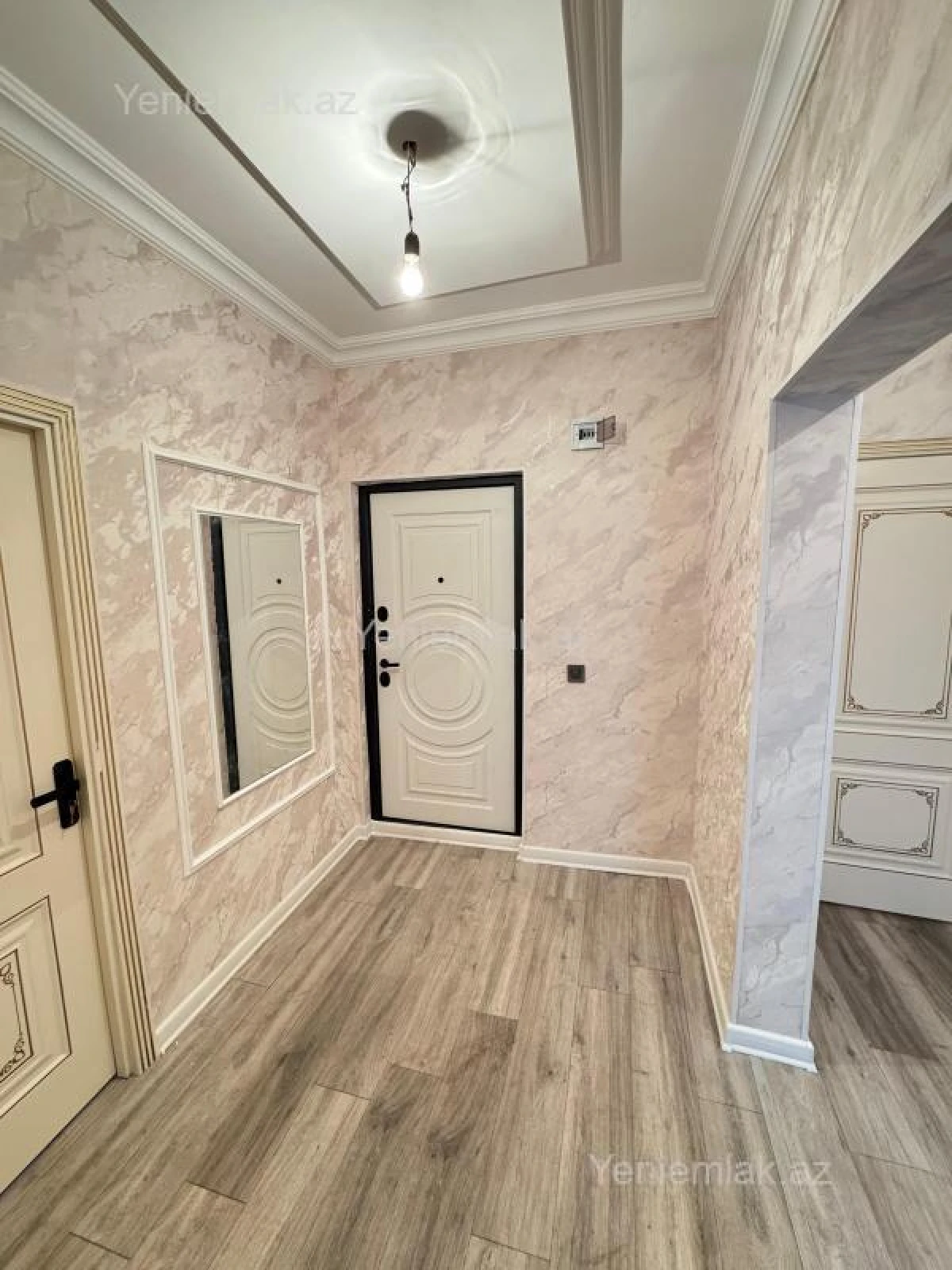 Satılır 3 otaqlı köhnə tikili 72 m²