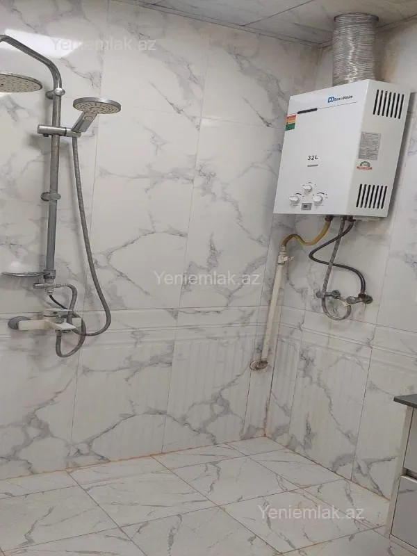 Satılır 3 otaqlı köhnə tikili 80 m²