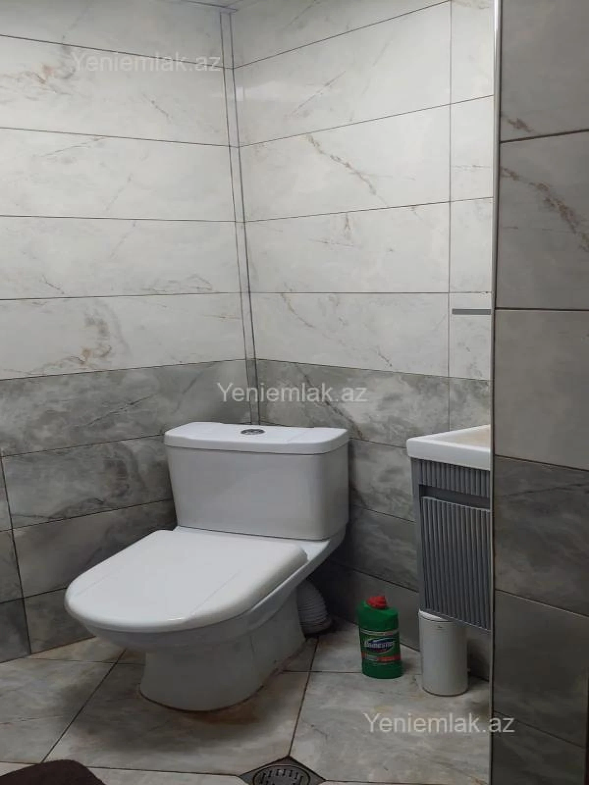 Satılır 3 otaqlı köhnə tikili 80 m²