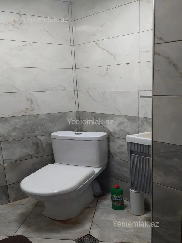 Satılır 3 otaqlı köhnə tikili 80 m²