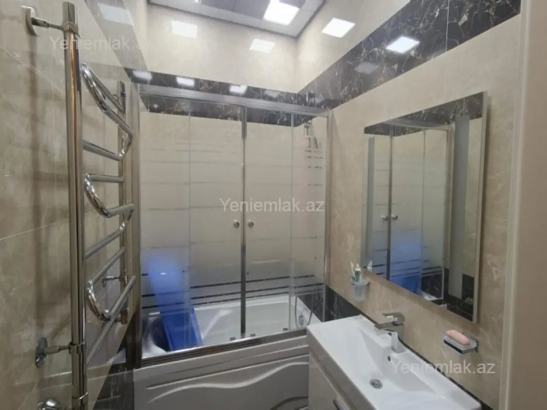 Satılır 3 otaqlı yeni tikili 102 m²