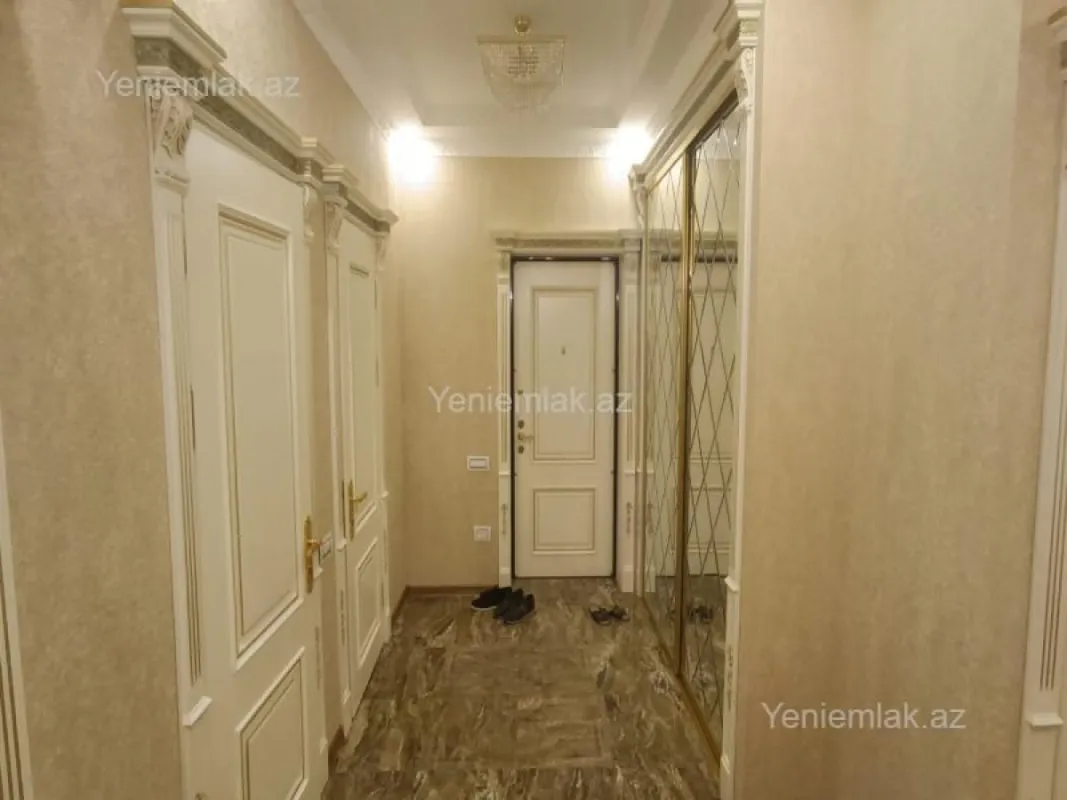 Satılır 3 otaqlı yeni tikili 102 m²