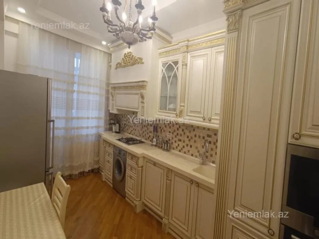 Satılır 3 otaqlı yeni tikili 102 m²