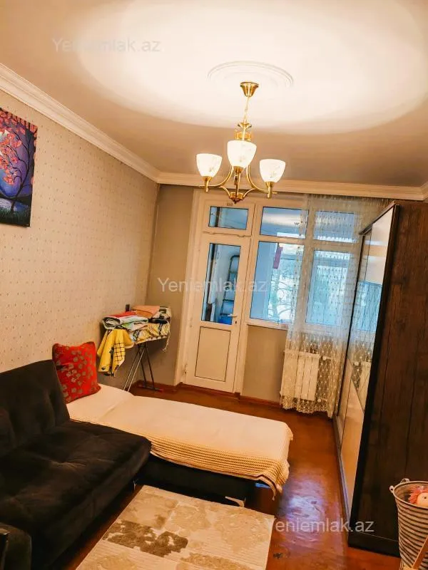 Satılır 3 otaqlı köhnə tikili 85 m²