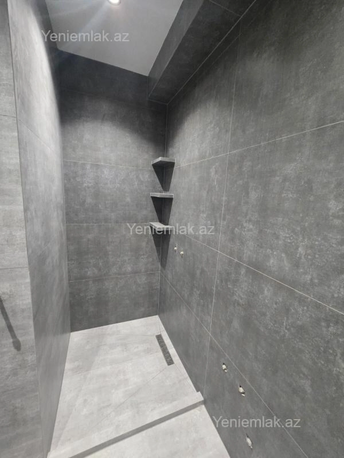 Satılır 2 otaqlı yeni tikili 62.7 m²