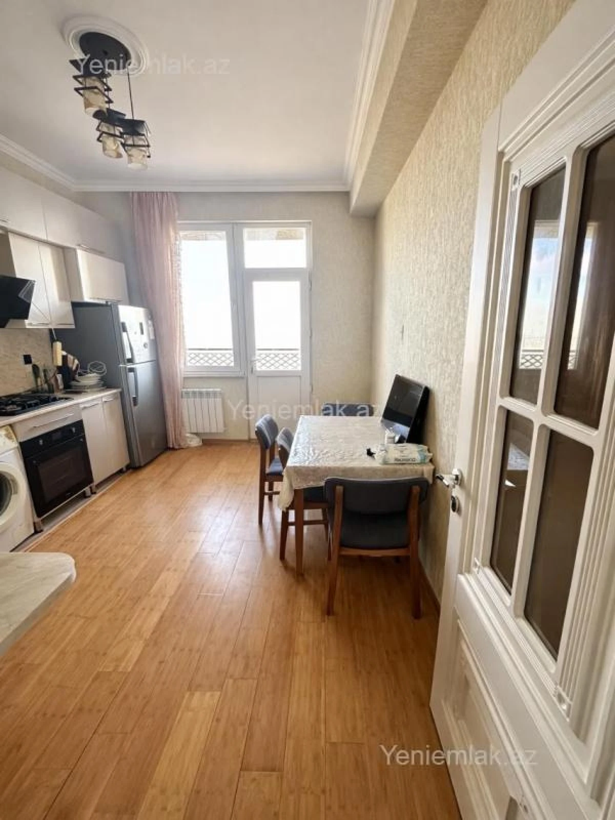 Satılır 3 otaqlı yeni tikili 95 m²